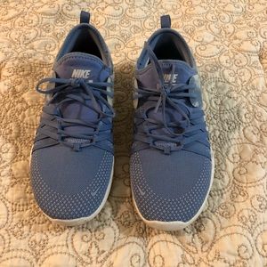 Nike women’s shoes